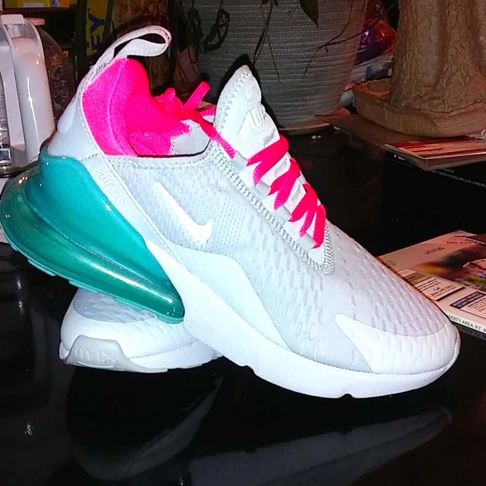 Nike AirMax 270